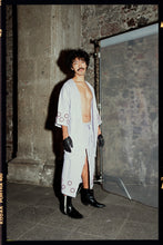 Cargar imagen en el visor de la galería, Abrigo T Lila / Embroidered Jacket