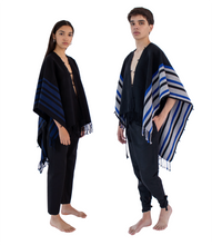 Load image into Gallery viewer, Handwoven poncho